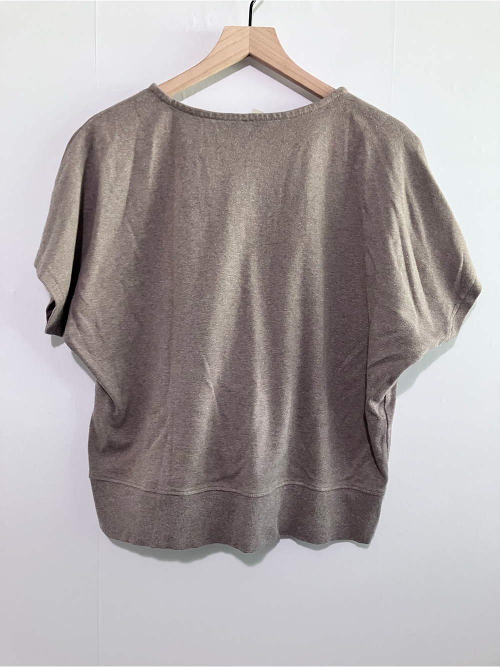 pact Beige Short Dolman Sleeve Top Size Large - Picture 2 of 6